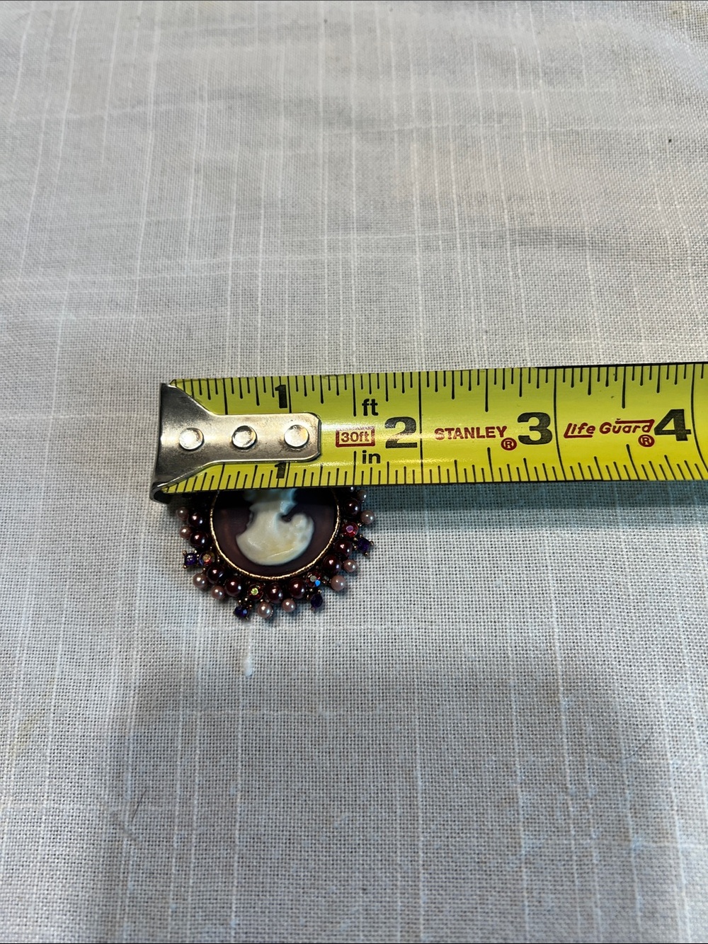 Vintage Style Purple Cameo Pendant with Pearl and Crystal Halo - Picture 5 of 5